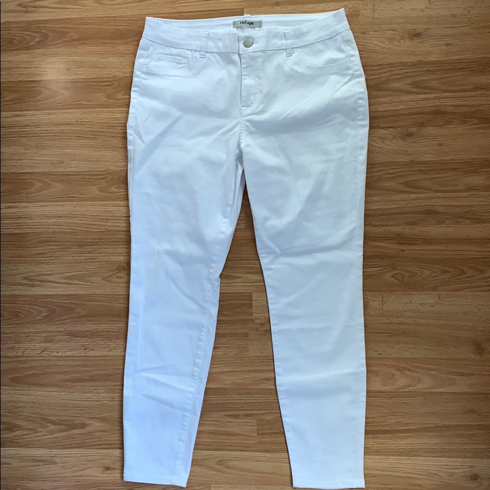 white jeans